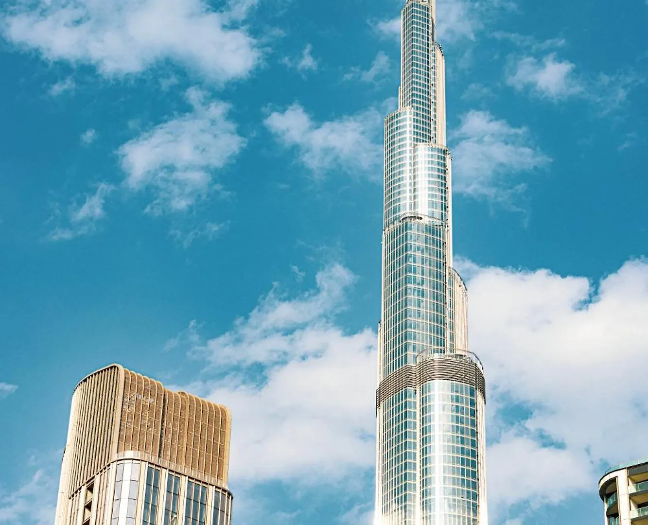 Magnificent - Luxurious 3 Bedroom With The Burj Khalifa View Dubai