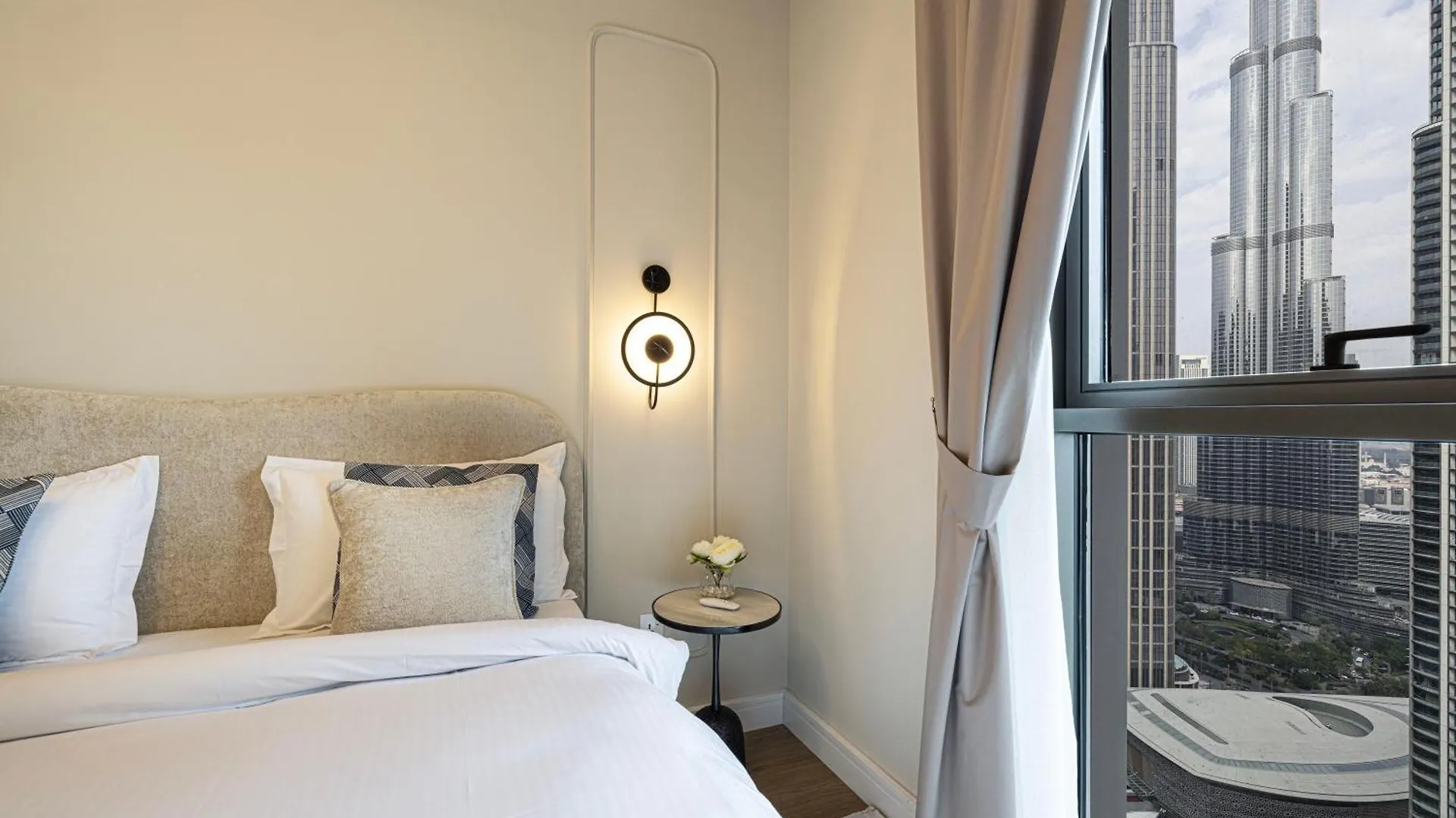 Apartment Magnificent - Luxurious 3 Bedroom With The Burj Khalifa View Dubai