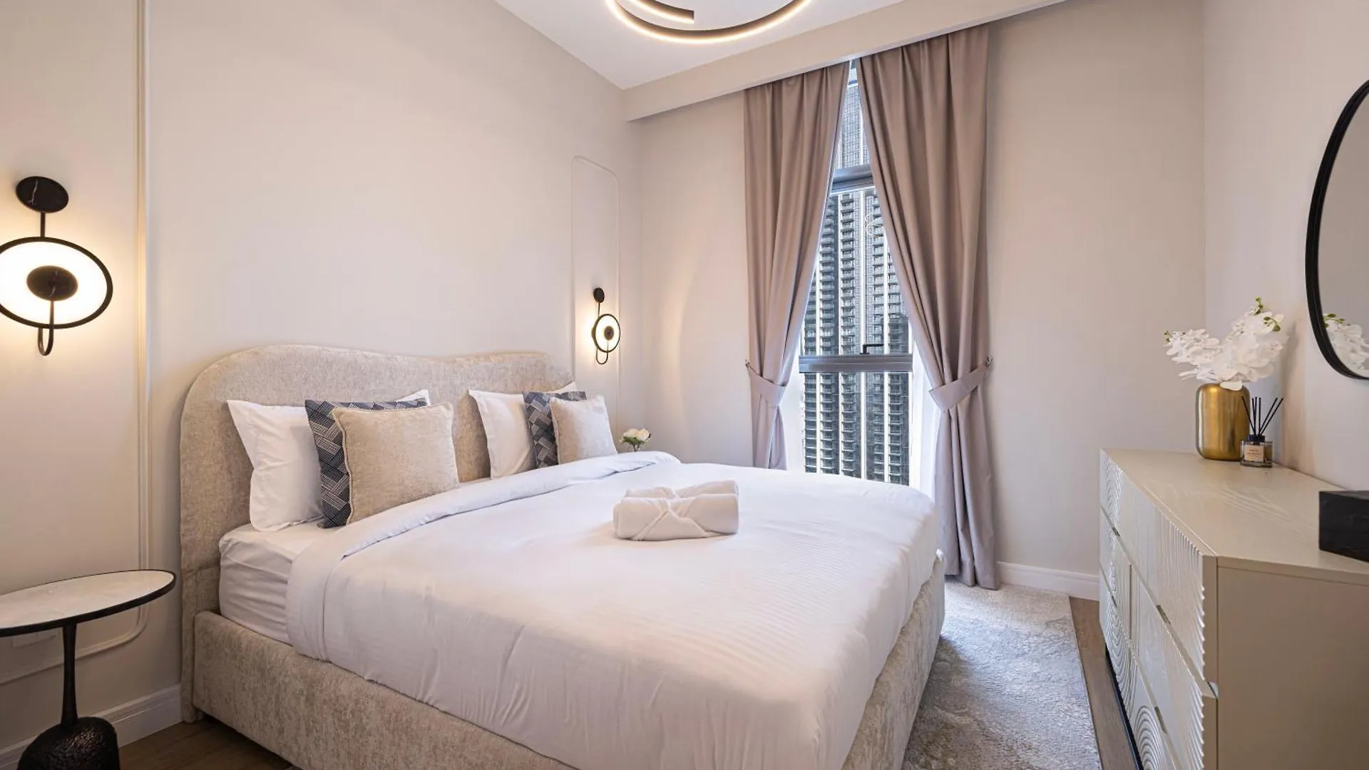 Apartment Magnificent - Luxurious 3 Bedroom With The Burj Khalifa View Dubai