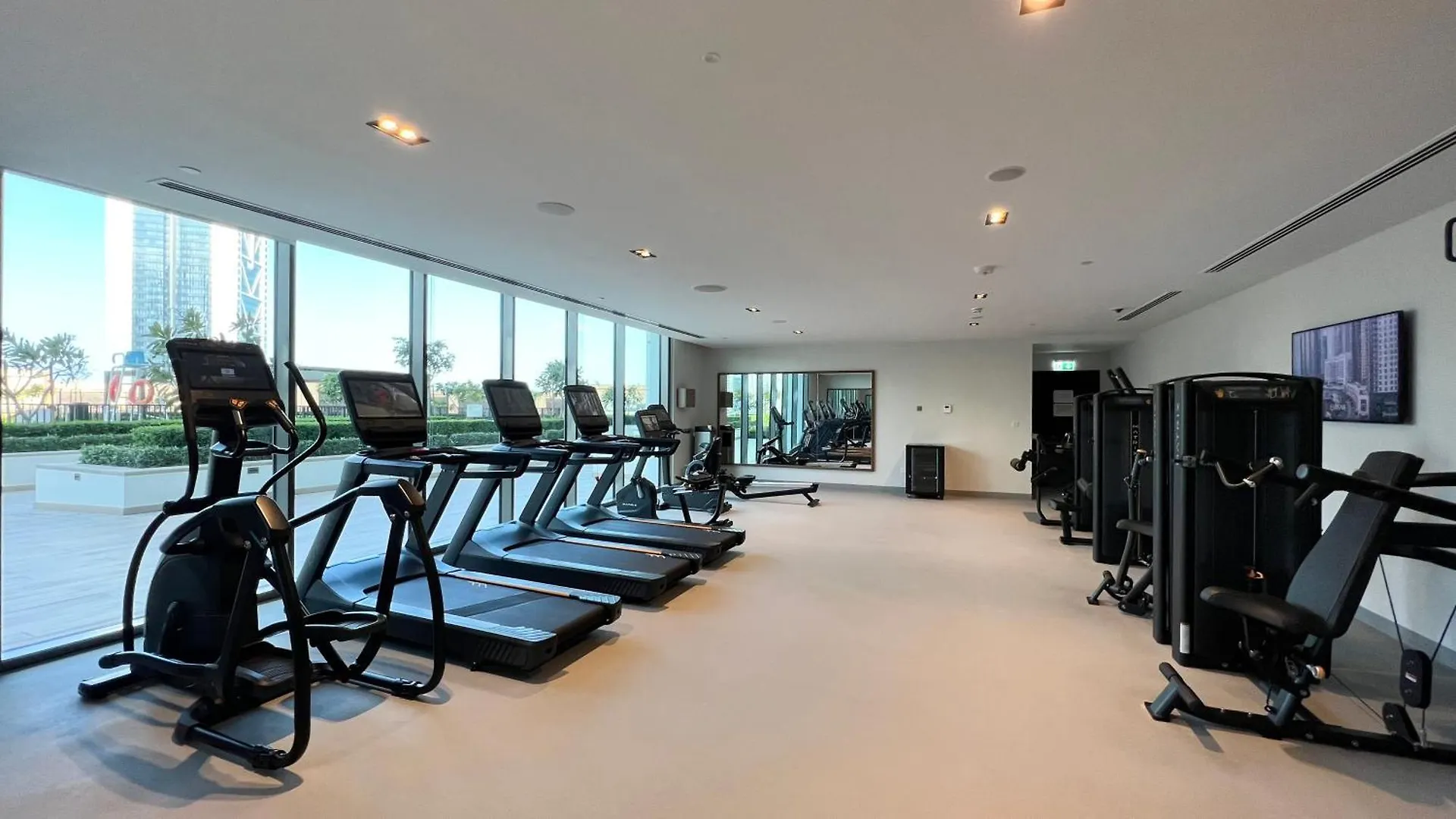 Magnificent - Luxurious 3 Bedroom With The Burj Khalifa View Dubai Apartment